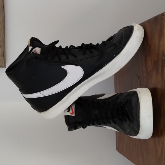 Nike Other - NIKE BLAZER MID 77 SIZE 10